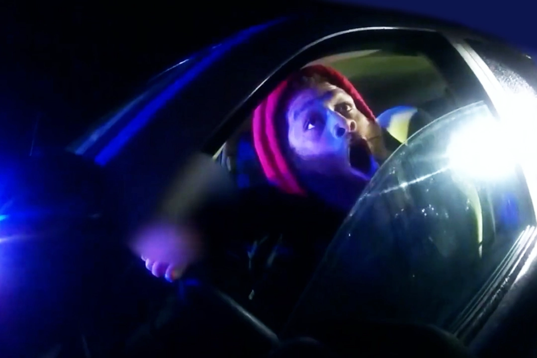 Bodycam Video Man Stabs two Officers