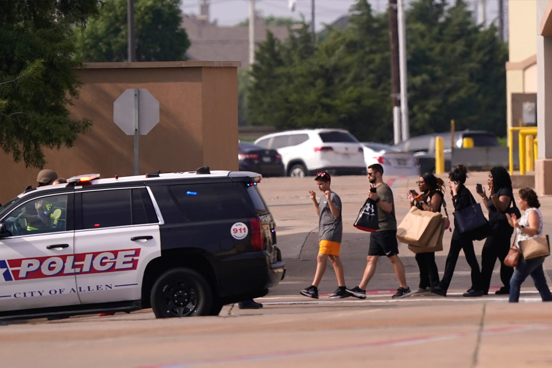 Outlet Mall Mass Shooting Bodycam Video