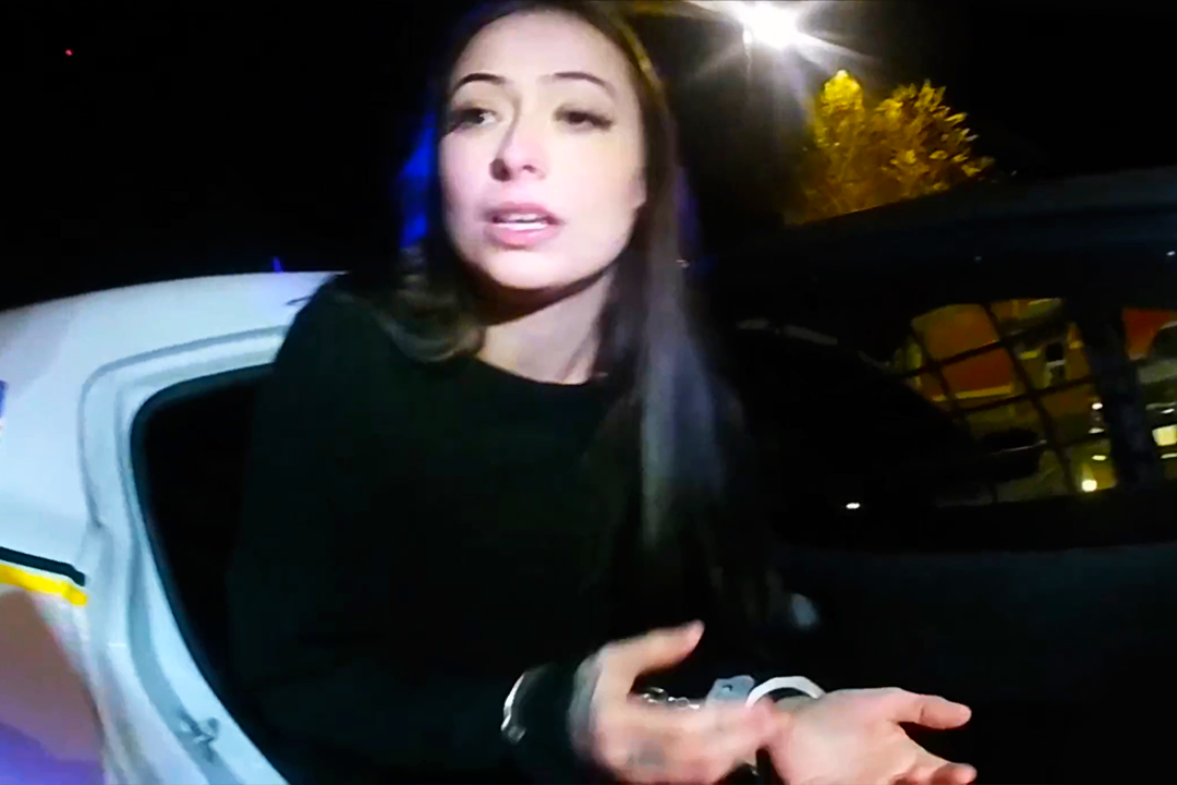 Womans Wild DUI Arrest Video